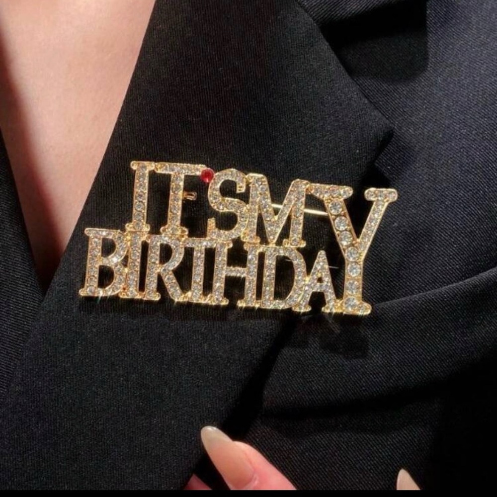 NWT Gold and Silver 'It's My Birthday' Brooch